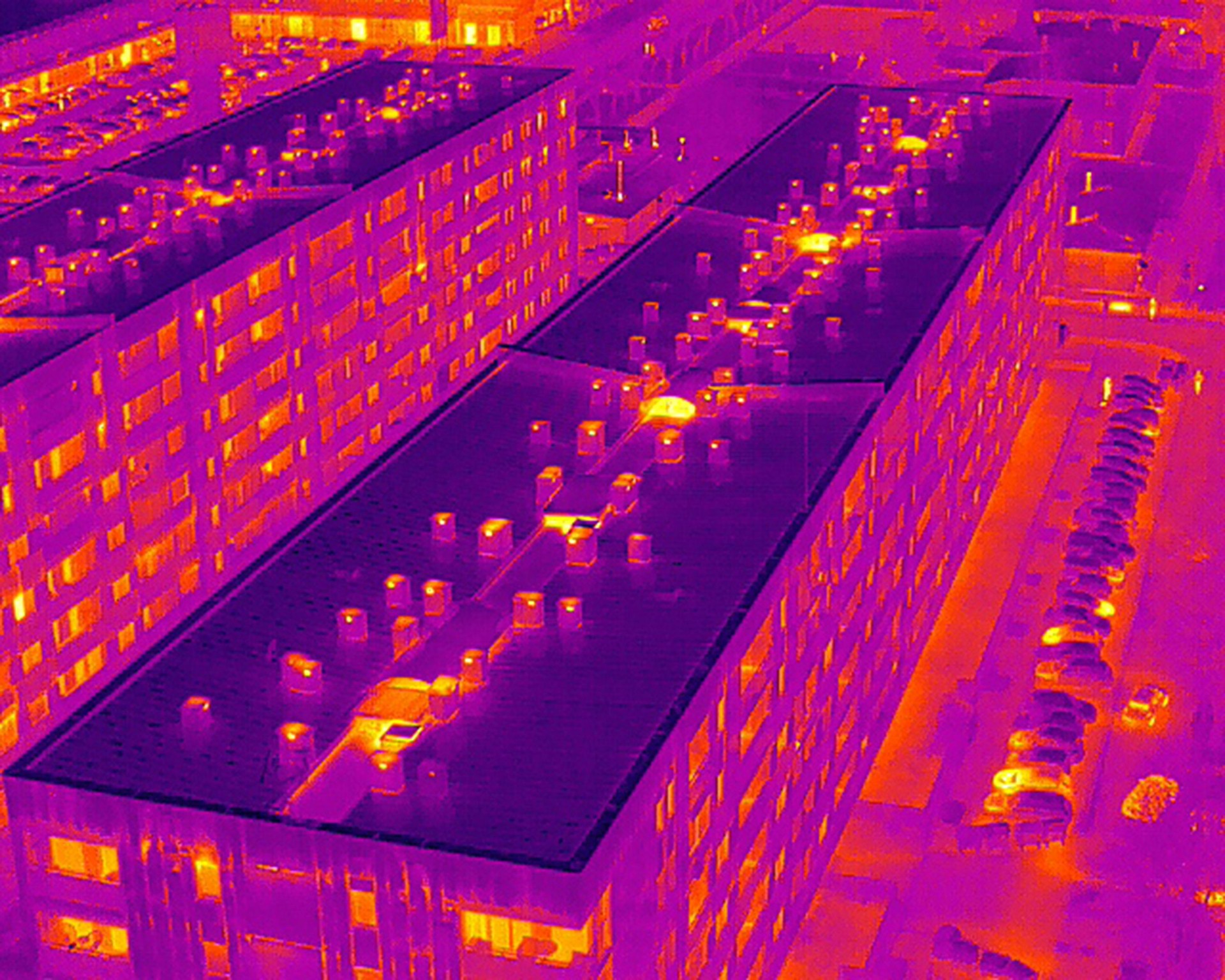 Thermal image of commercial roof and hvac